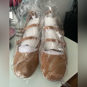 Chinese Laundry tan strap shoes.